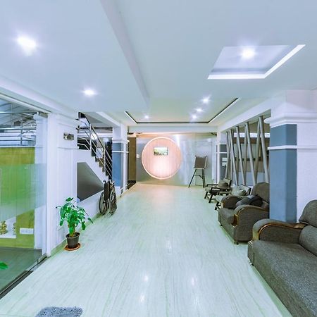 Hotel Athome , Whitefields, Kondapur Hyderabad Ngoại thất bức ảnh