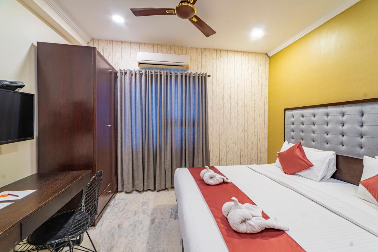Hotel Athome , Whitefields, Kondapur Hyderabad Ngoại thất bức ảnh