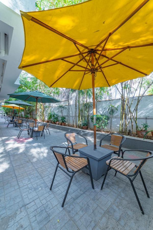 Hotel Athome , Whitefields, Kondapur Hyderabad Ngoại thất bức ảnh
