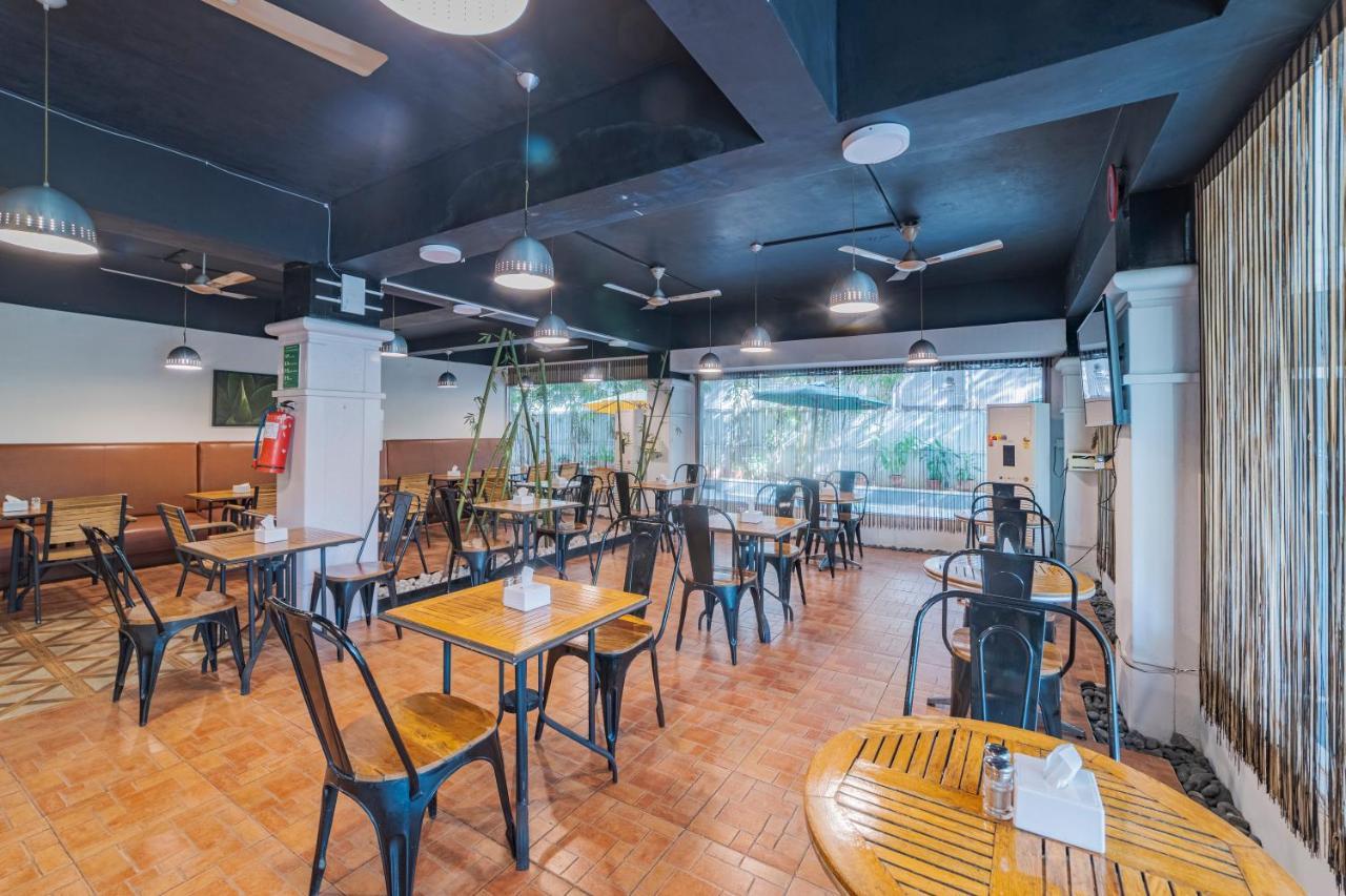 Hotel Athome , Whitefields, Kondapur Hyderabad Ngoại thất bức ảnh