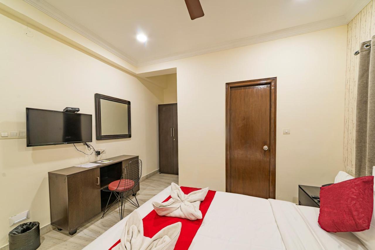 Hotel Athome , Whitefields, Kondapur Hyderabad Ngoại thất bức ảnh