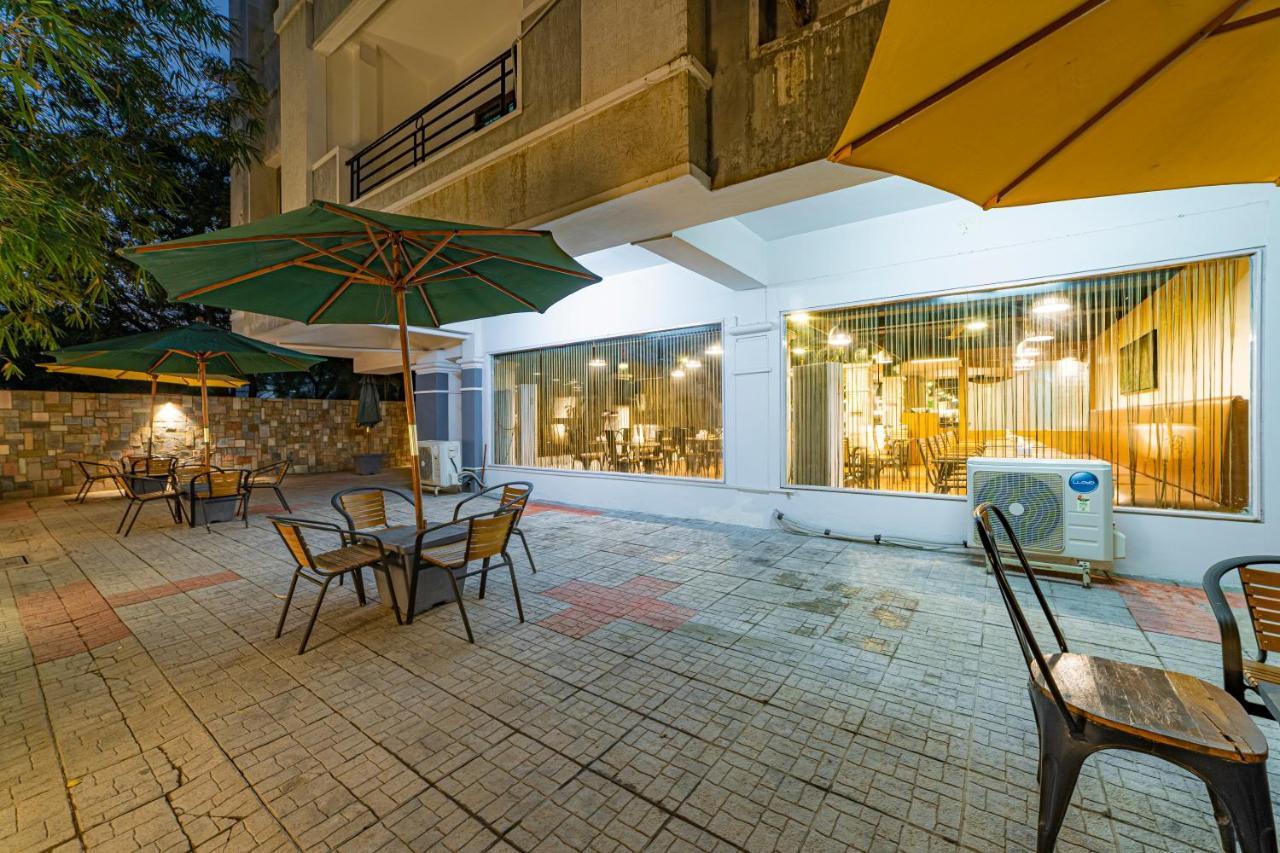 Hotel Athome , Whitefields, Kondapur Hyderabad Ngoại thất bức ảnh