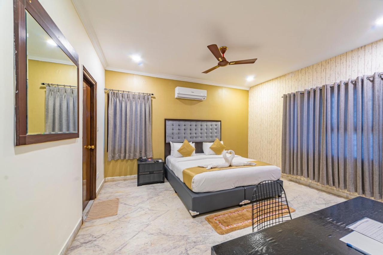 Hotel Athome , Whitefields, Kondapur Hyderabad Ngoại thất bức ảnh