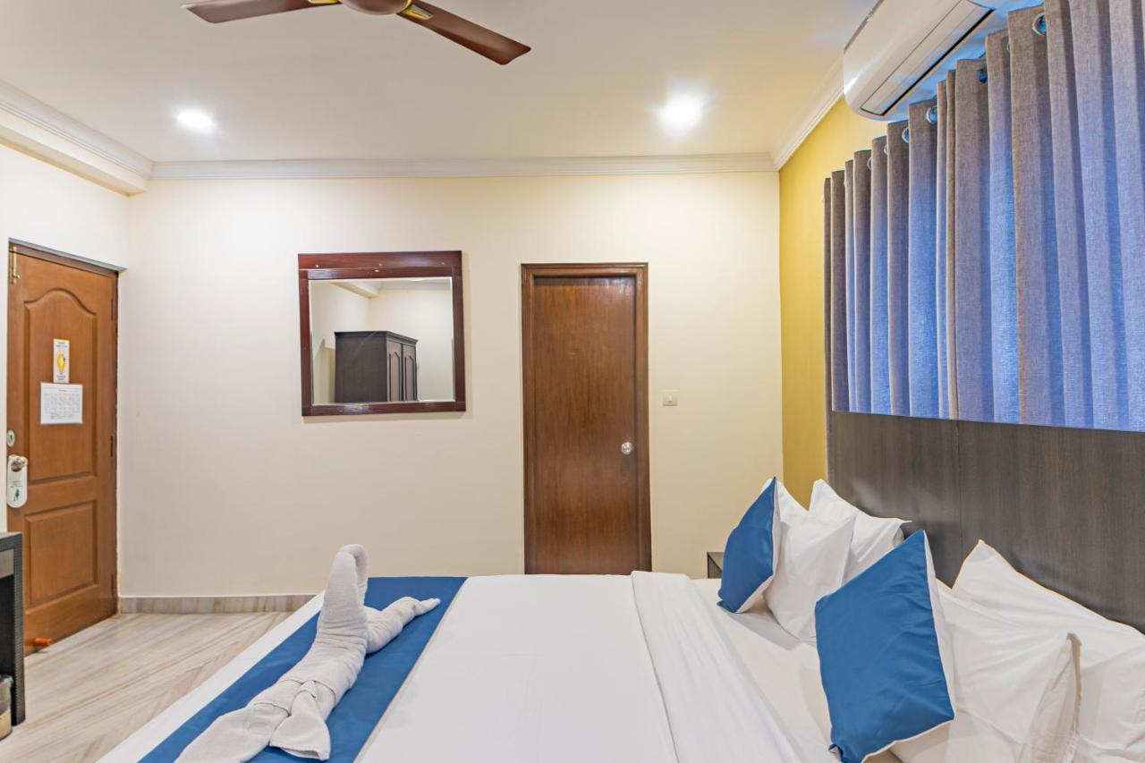 Hotel Athome , Whitefields, Kondapur Hyderabad Ngoại thất bức ảnh